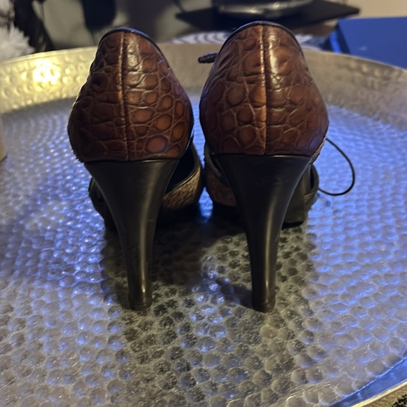 Stewart Weitzman heels - Picture 3 of 5